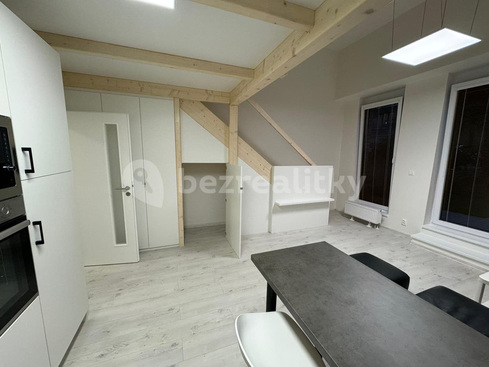 Studio flat to rent, 40 m², Lindleyova, Prague, Prague Studio flat to rent, 40 m², Lindleyova, Prague, Prague
