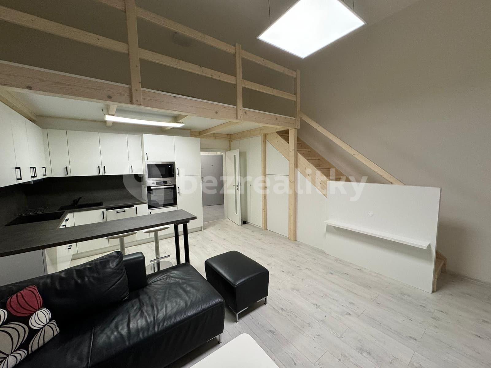 Studio flat to rent, 40 m², Lindleyova, Prague, Prague Studio flat to rent, 40 m², Lindleyova, Prague, Prague