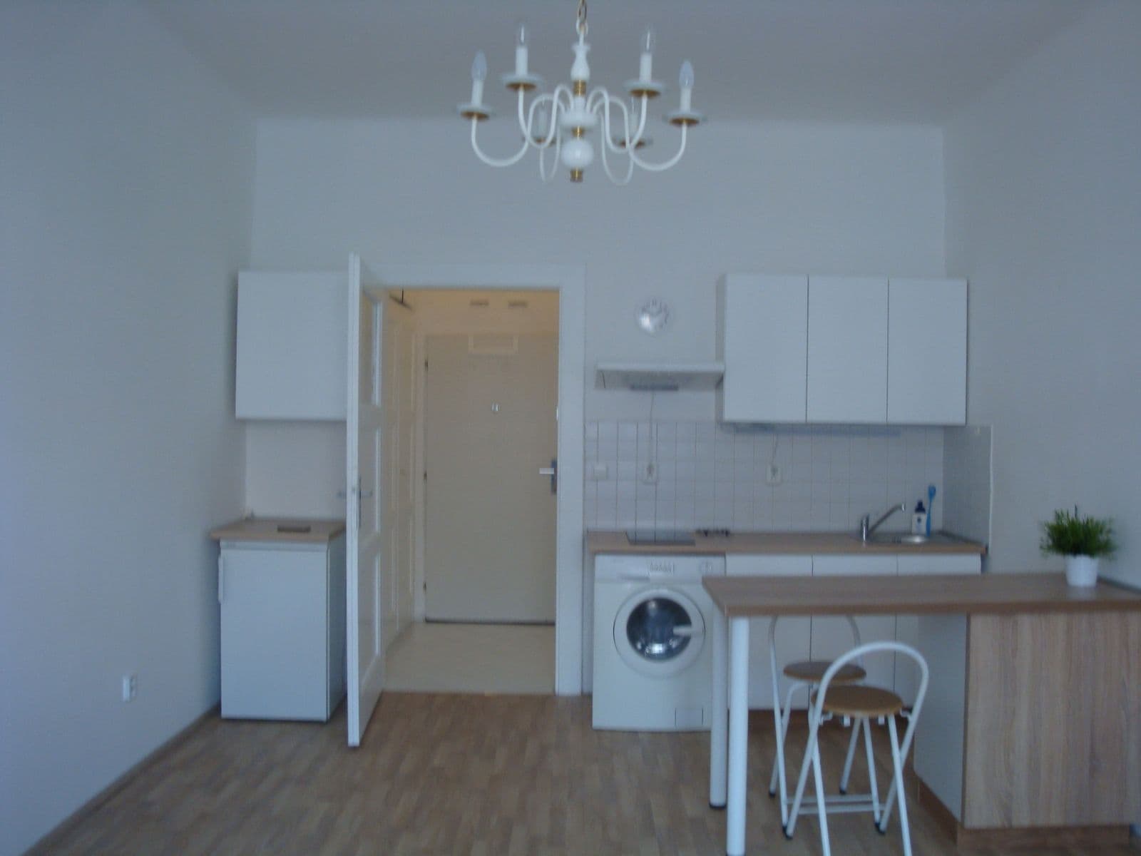 Small studio flat to rent, 27 m², Písecká, Prague, Prague Small studio flat to rent, 27 m², Písecká, Prague, Prague