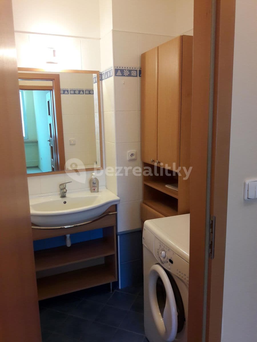 2 bedroom with open-plan kitchen flat to rent, 68 m², Březinova, Kolín, Středočeský Region 2 bedroom with open-plan kitchen flat to rent, 68 m², Březinova, Kolín, Středočeský Region