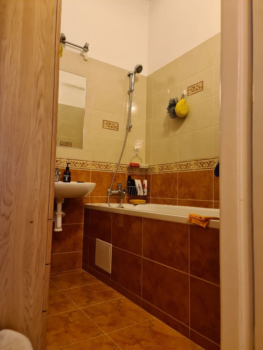 2 bedroom flat to rent, 58 m², Zelinářská, Prague, Prague 2 bedroom flat to rent, 58 m², Zelinářská, Prague, Prague