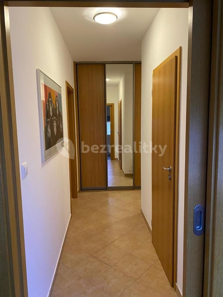 1 bedroom with open-plan kitchen flat to rent, 51 m², U Hostavického potoka, Prague, Prague 1 bedroom with open-plan kitchen flat to rent, 51 m², U Hostavického potoka, Prague, Prague