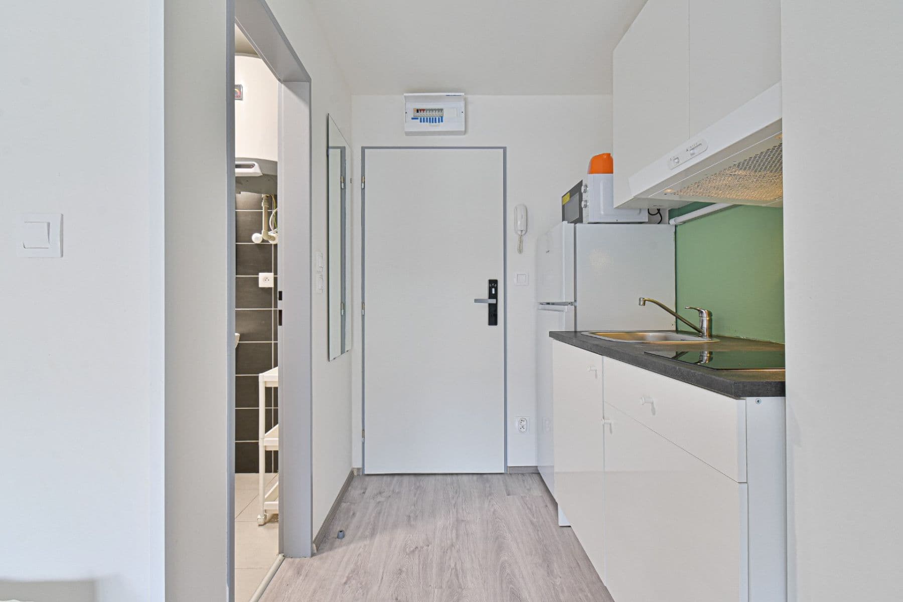 Studio flat to rent, 16 m², Hybešova, Brno, Jihomoravský Region Studio flat to rent, 16 m², Hybešova, Brno, Jihomoravský Region
