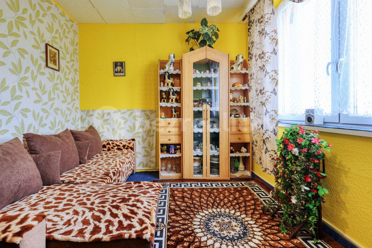 4 bedroom flat for sale, 79 m², Rovná, Karlovarský Region