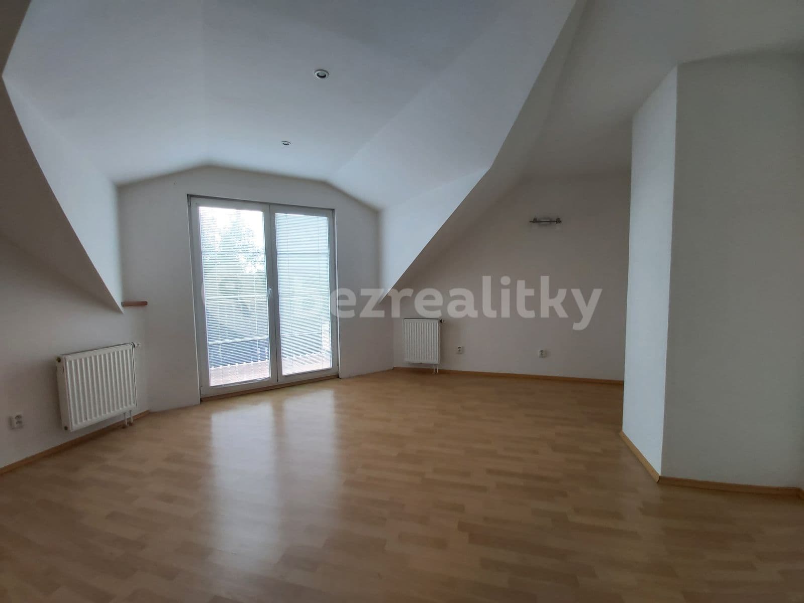 house for sale, 313 m², Lísková, Dolní Břežany, Středočeský Region