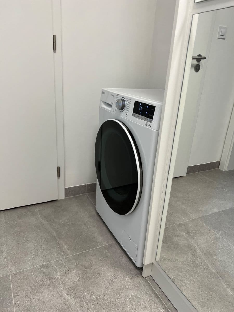 Studio flat to rent, 32 m², Kovářská, Prague, Prague Studio flat to rent, 32 m², Kovářská, Prague, Prague