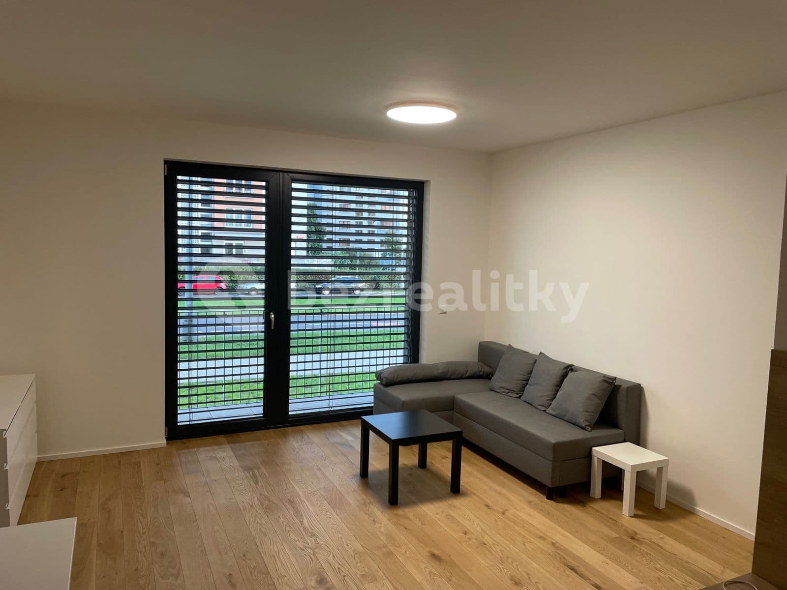 1 bedroom with open-plan kitchen flat to rent, 60 m², Ramonova, Prague, Prague 1 bedroom with open-plan kitchen flat to rent, 60 m², Ramonova, Prague, Prague
