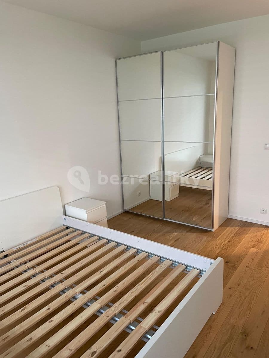 1 bedroom with open-plan kitchen flat to rent, 60 m², Ramonova, Prague, Prague 1 bedroom with open-plan kitchen flat to rent, 60 m², Ramonova, Prague, Prague