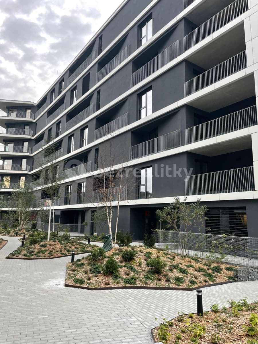 1 bedroom with open-plan kitchen flat to rent, 60 m², Ramonova, Prague, Prague 1 bedroom with open-plan kitchen flat to rent, 60 m², Ramonova, Prague, Prague