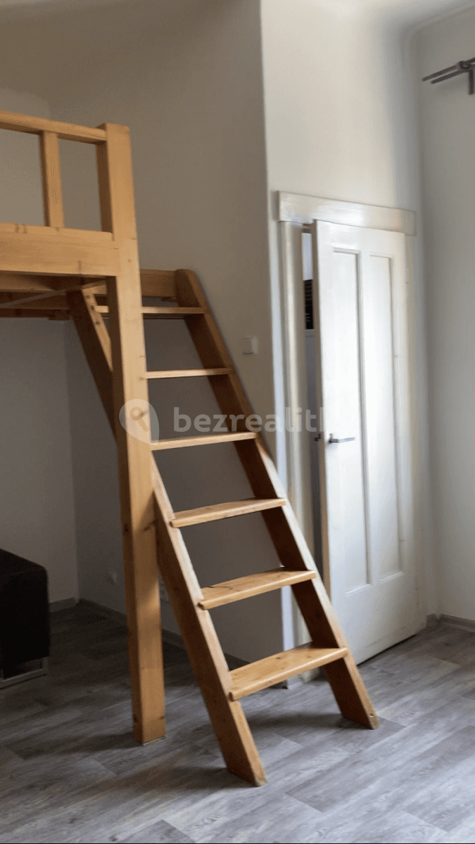 Studio flat to rent, 36 m², Kotlaska, Prague, Prague Studio flat to rent, 36 m², Kotlaska, Prague, Prague