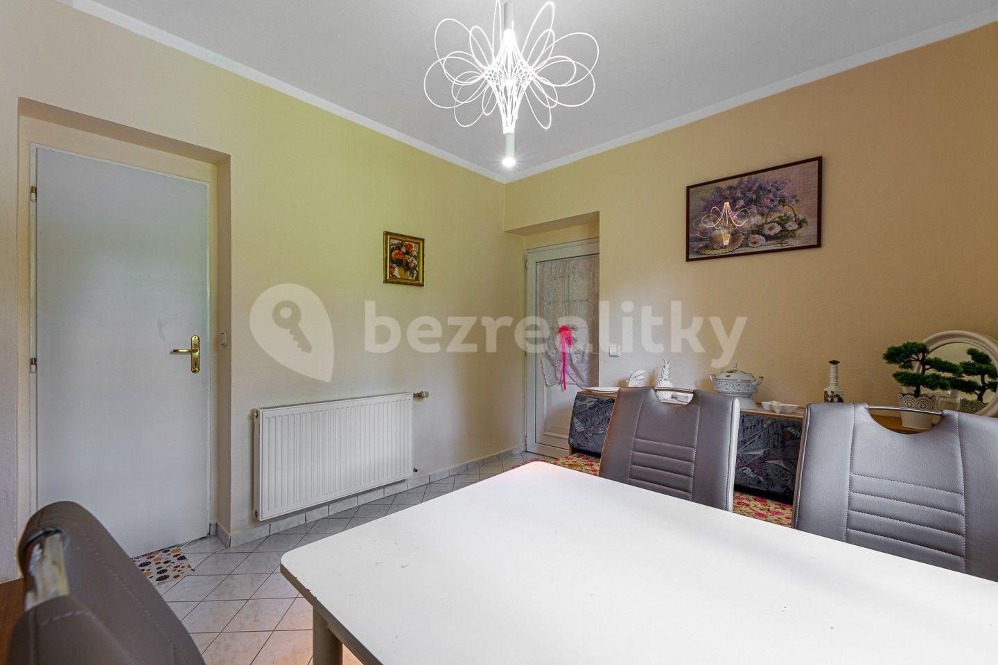 3 bedroom with open-plan kitchen flat for sale, 107 m², Palackého, Mariánské Lázně, Karlovarský Region