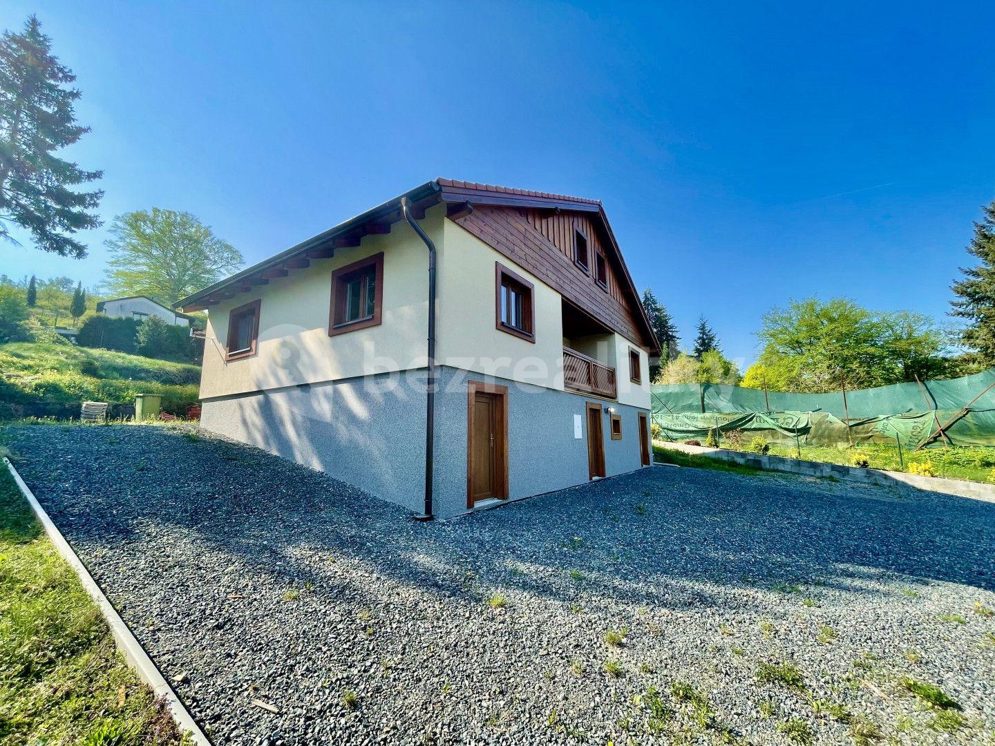 house for sale, 156 m², Samopše, Středočeský Region