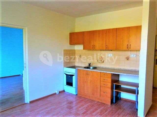 1 bedroom with open-plan kitchen flat for sale, 39 m², Čs. armády, Louny, Ústecký Region