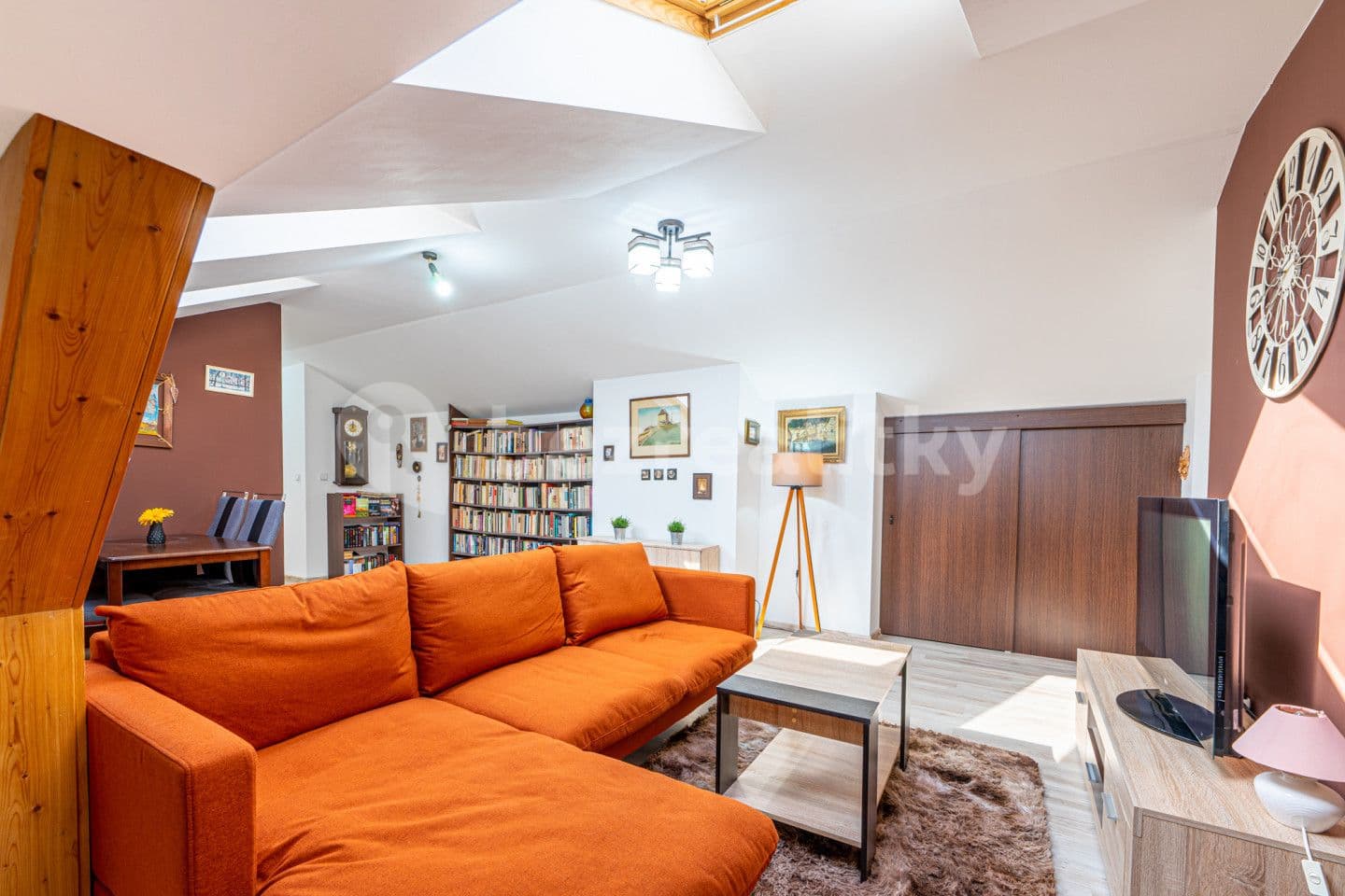 4 bedroom flat for sale, 121 m², Raisova, Karlovy Vary, Karlovarský Region
