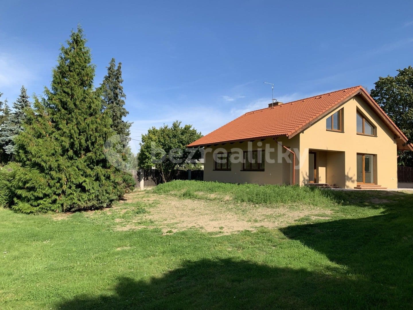 house for sale, 340 m², Pod Zlámaným, Kunice, Středočeský Region