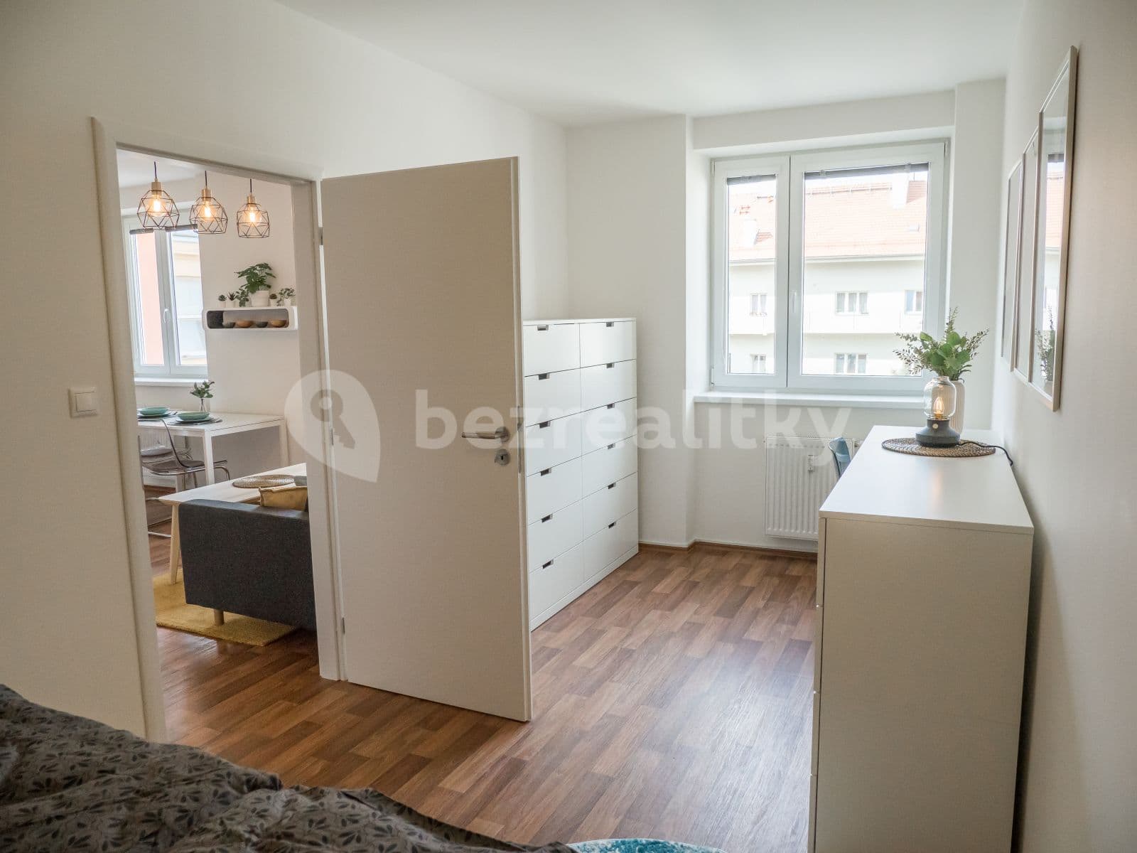 1 bedroom with open-plan kitchen flat to rent, 43 m², Tkalcovská, Brno, Jihomoravský Region 1 bedroom with open-plan kitchen flat to rent, 43 m², Tkalcovská, Brno, Jihomoravský Region