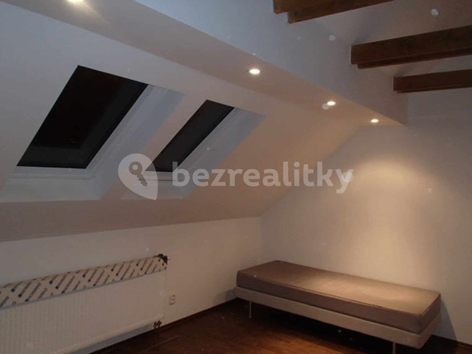 Small studio flat to rent, 30 m², Měšice, Středočeský Region Small studio flat to rent, 30 m², Měšice, Středočeský Region