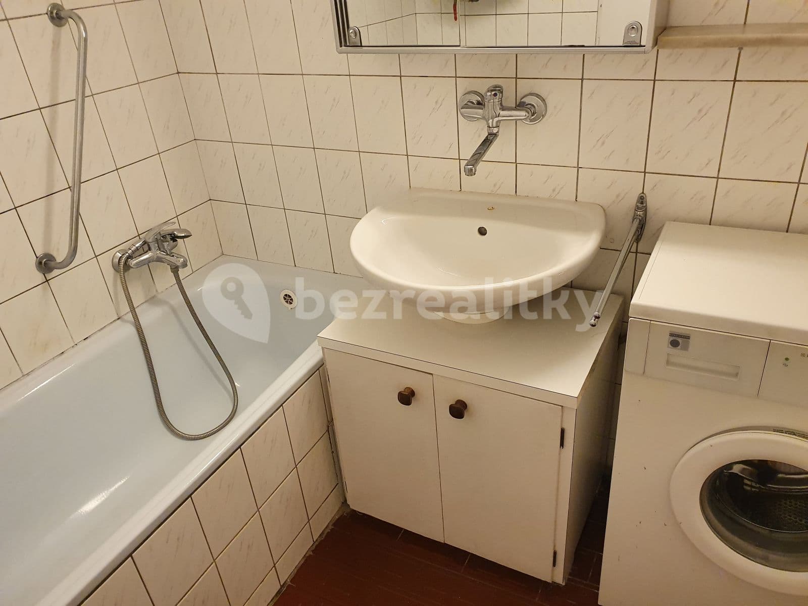 4 bedroom flat to rent, 125 m², Otínská, Prague, Prague 4 bedroom flat to rent, 125 m², Otínská, Prague, Prague