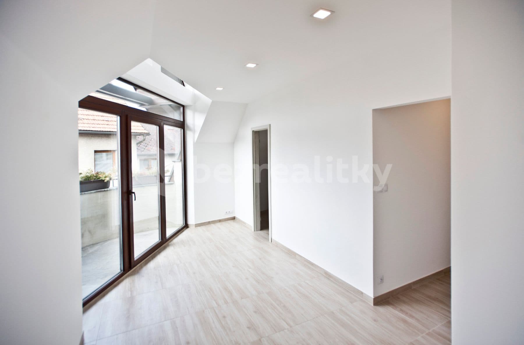 1 bedroom flat to rent, 27 m², 4. května, Želechovice nad Dřevnicí, Zlínský Region 1 bedroom flat to rent, 27 m², 4. května, Želechovice nad Dřevnicí, Zlínský Region