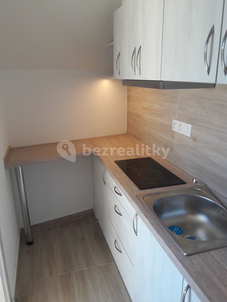 1 bedroom flat to rent, 27 m², 4. května, Želechovice nad Dřevnicí, Zlínský Region 1 bedroom flat to rent, 27 m², 4. května, Želechovice nad Dřevnicí, Zlínský Region