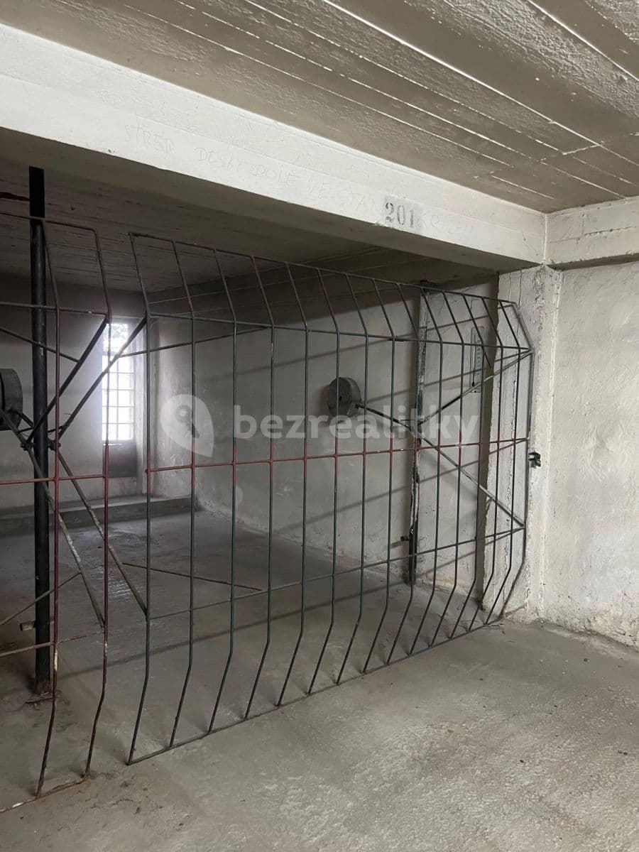 garage to rent, 20 m², Jihlavská, Prague, Prague garage to rent, 20 m², Jihlavská, Prague, Prague