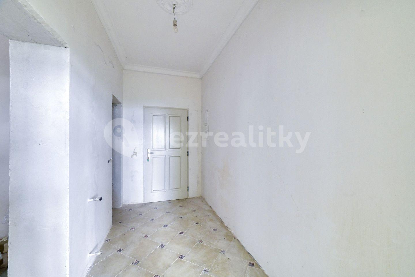 1 bedroom with open-plan kitchen flat for sale, 64 m², Ruská, Mariánské Lázně, Karlovarský Region