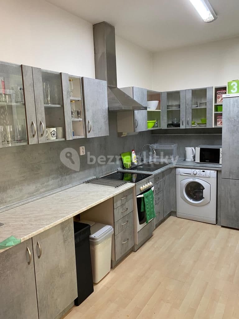 2 bedroom with open-plan kitchen flat to rent, 80 m², Koterovská, Plzeň, Plzeňský Region 2 bedroom with open-plan kitchen flat to rent, 80 m², Koterovská, Plzeň, Plzeňský Region