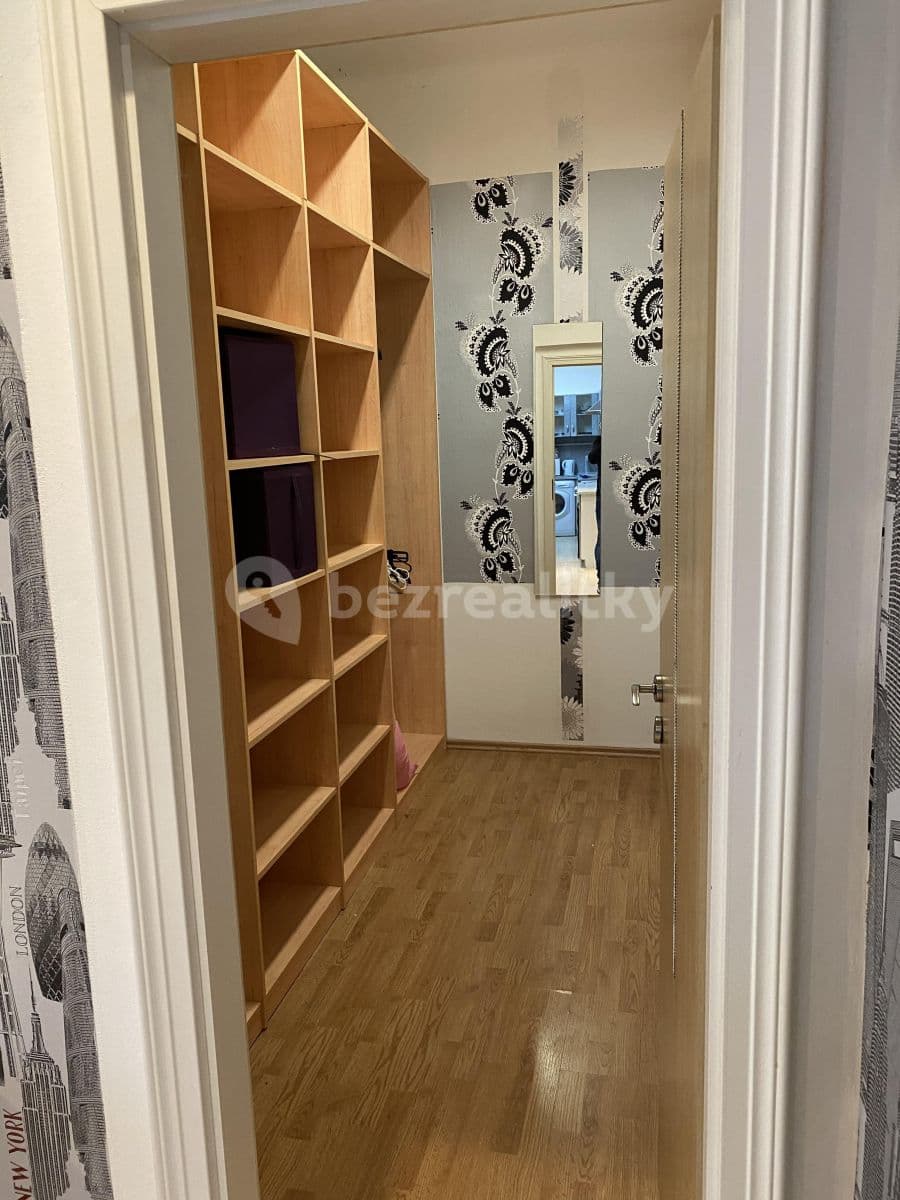 2 bedroom with open-plan kitchen flat to rent, 80 m², Koterovská, Plzeň, Plzeňský Region 2 bedroom with open-plan kitchen flat to rent, 80 m², Koterovská, Plzeň, Plzeňský Region