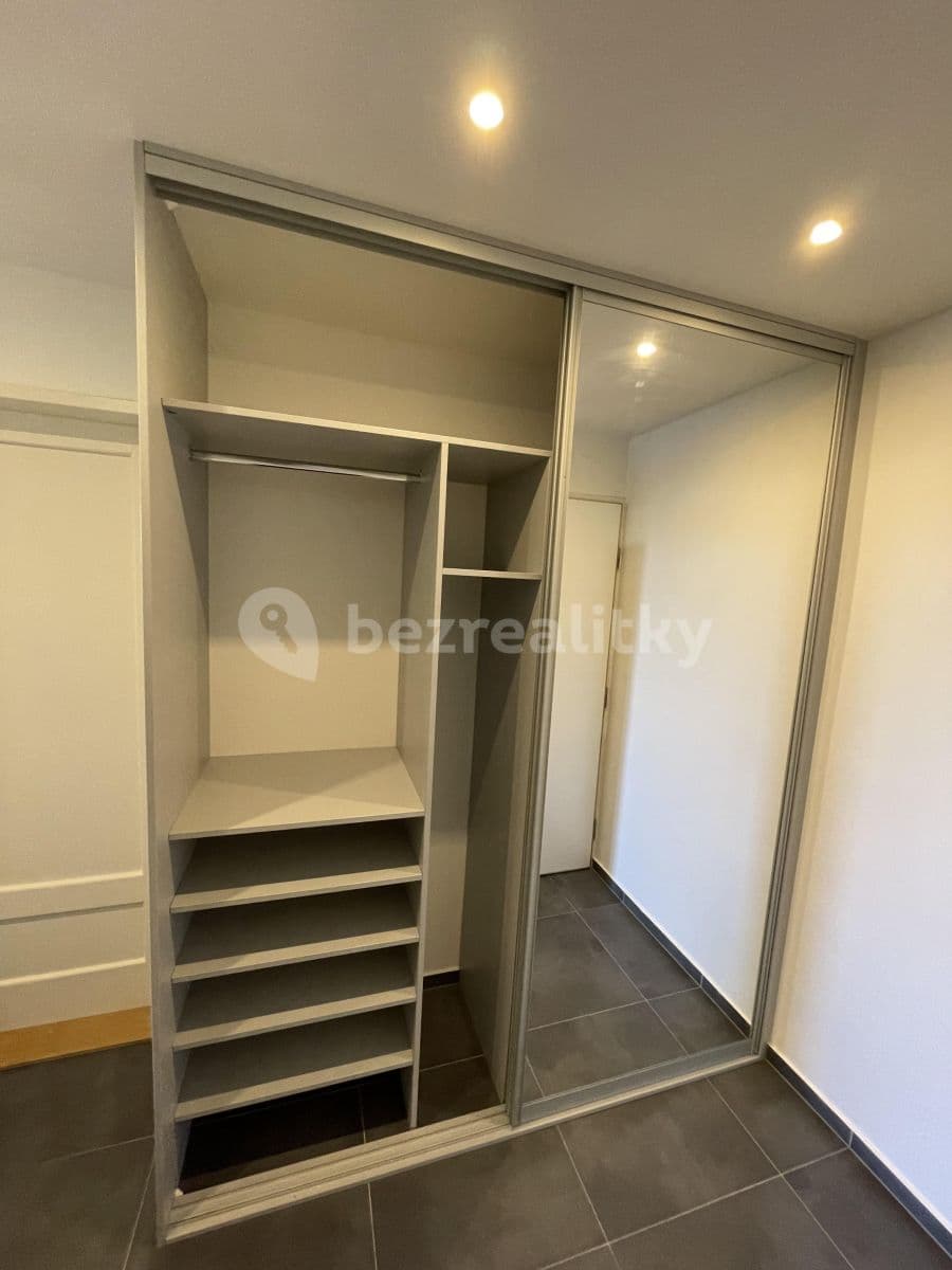 1 bedroom with open-plan kitchen flat to rent, 74 m², Ondříčkova, Prague, Prague 1 bedroom with open-plan kitchen flat to rent, 74 m², Ondříčkova, Prague, Prague