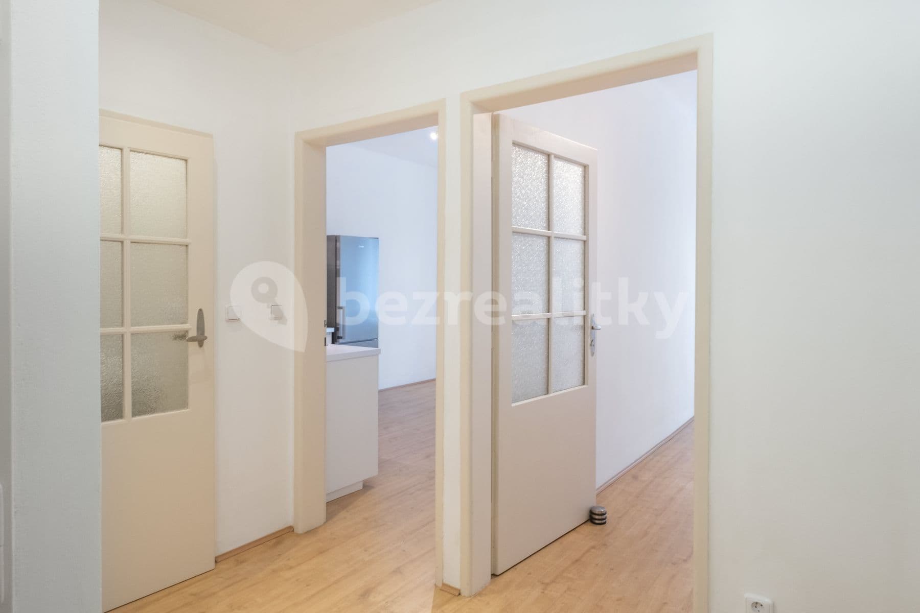 1 bedroom with open-plan kitchen flat to rent, 40 m², Nad Jezerkou, Prague, Prague 1 bedroom with open-plan kitchen flat to rent, 40 m², Nad Jezerkou, Prague, Prague