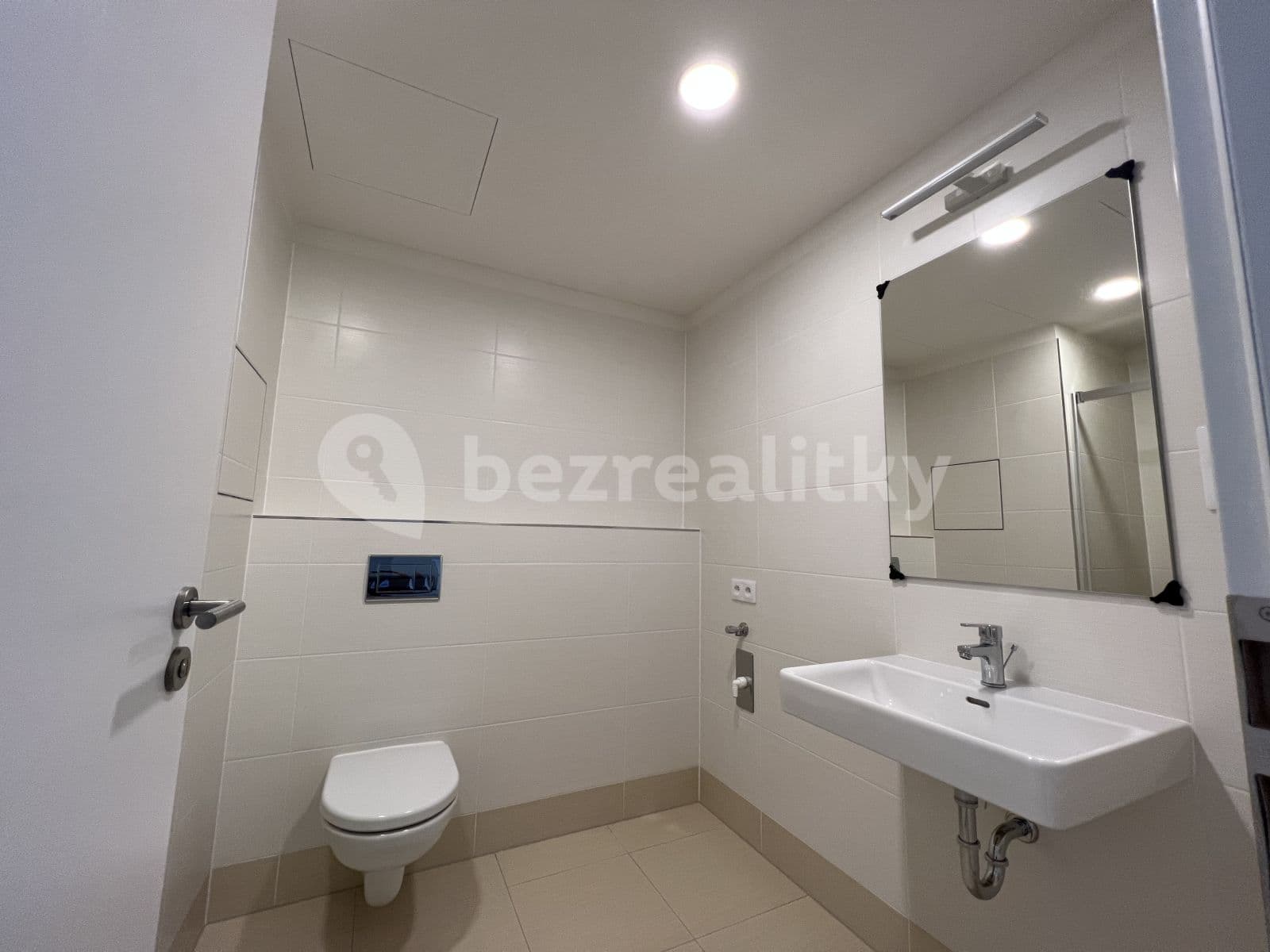 1 bedroom with open-plan kitchen flat to rent, 48 m², K Metru, Prague, Prague 1 bedroom with open-plan kitchen flat to rent, 48 m², K Metru, Prague, Prague