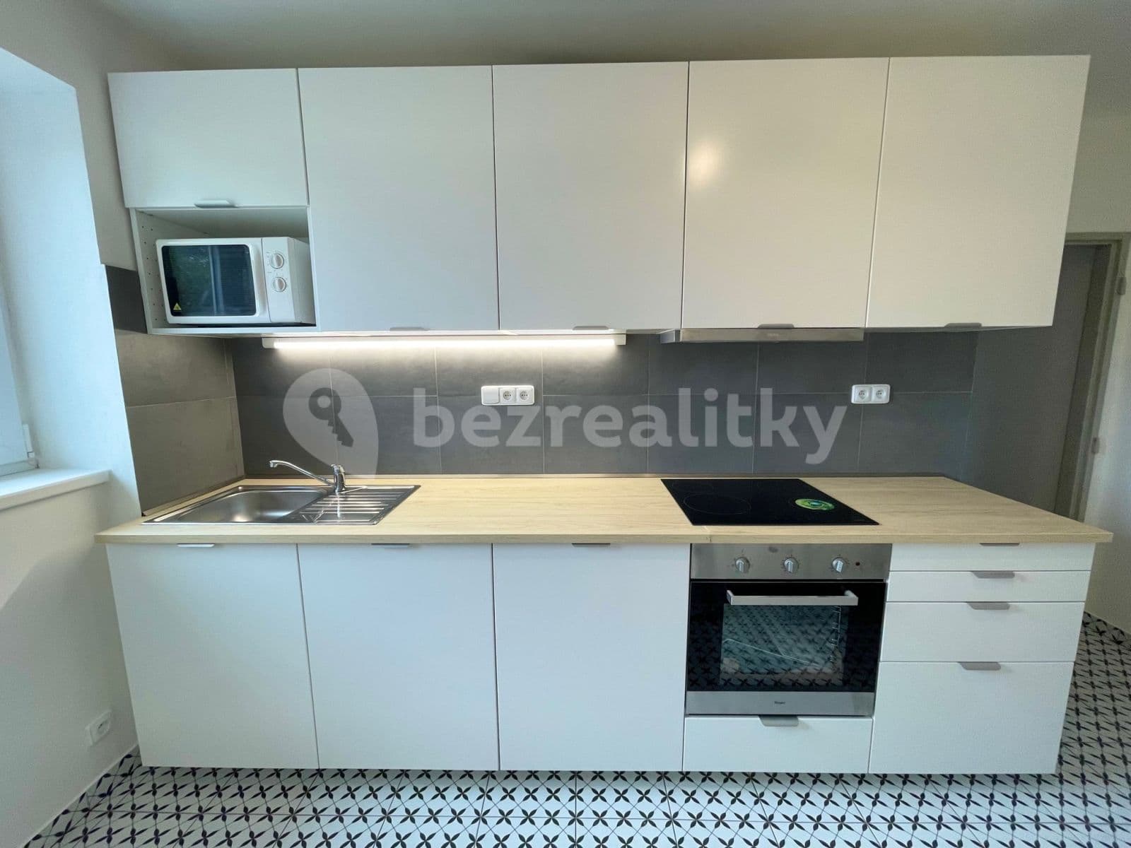 2 bedroom flat to rent, 51 m², Dašická, Pardubice, Pardubický Region 2 bedroom flat to rent, 51 m², Dašická, Pardubice, Pardubický Region