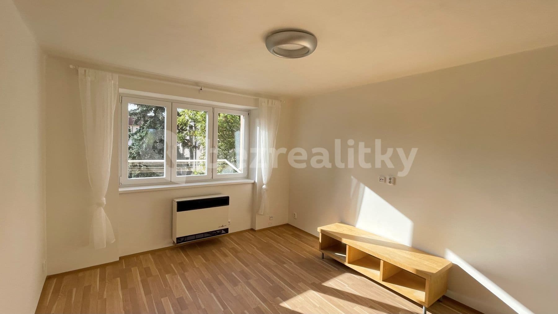 2 bedroom flat to rent, 51 m², Dašická, Pardubice, Pardubický Region 2 bedroom flat to rent, 51 m², Dašická, Pardubice, Pardubický Region