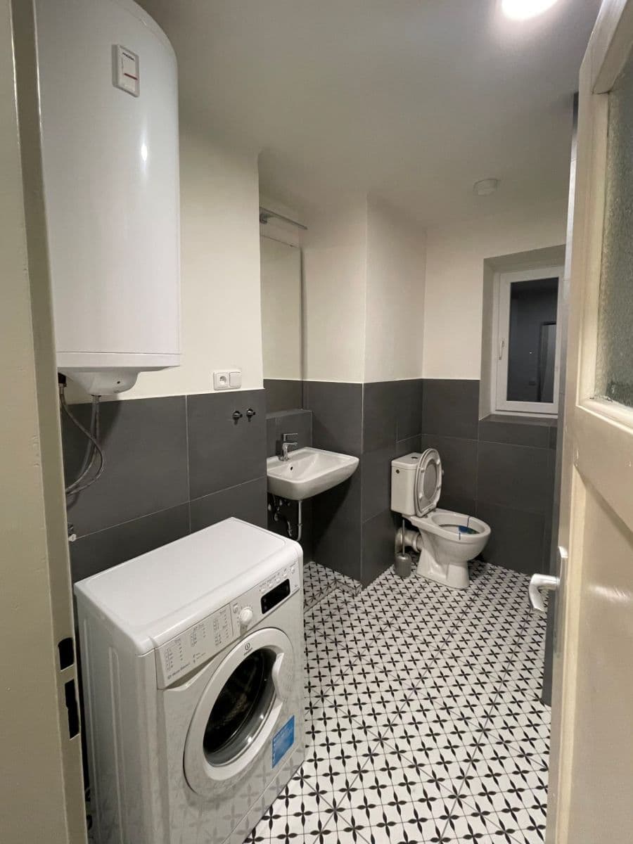 2 bedroom flat to rent, 51 m², Dašická, Pardubice, Pardubický Region 2 bedroom flat to rent, 51 m², Dašická, Pardubice, Pardubický Region