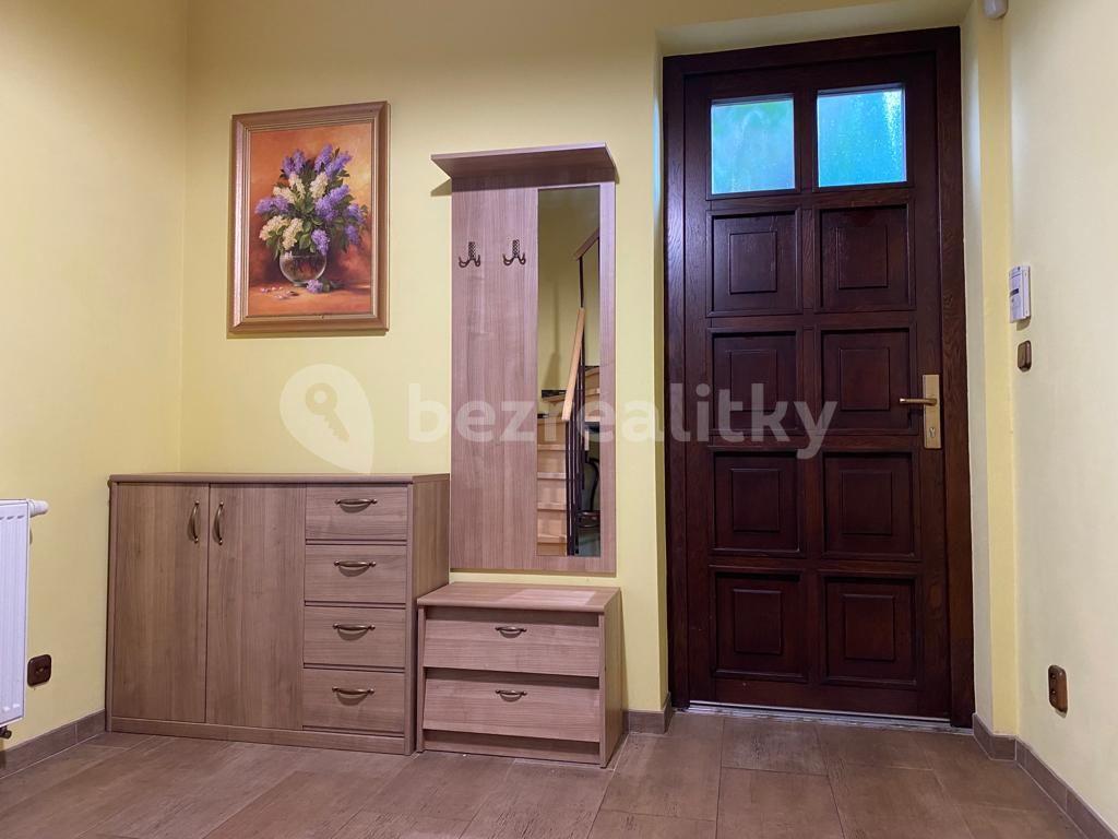 2 bedroom with open-plan kitchen flat to rent, 70 m², Kostelec u Křížků, Středočeský Region