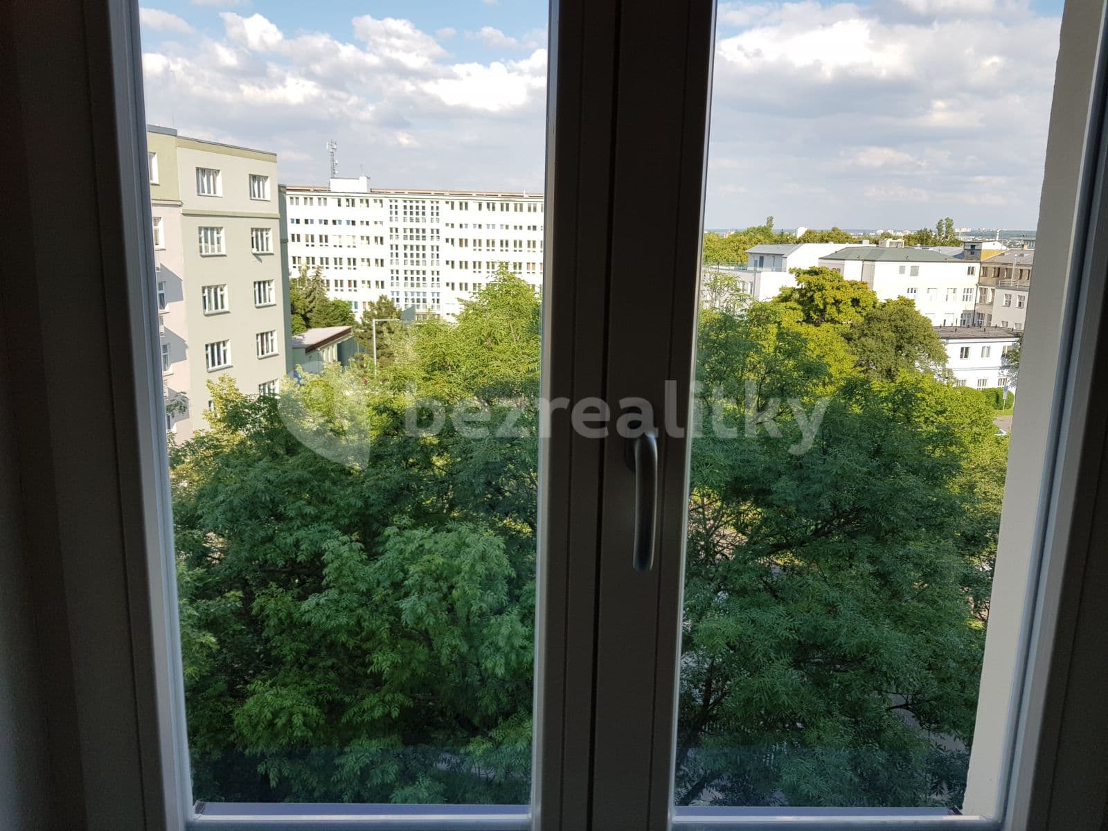 1 bedroom with open-plan kitchen flat to rent, 40 m², U Vinohradské nemocnice, Prague, Prague 1 bedroom with open-plan kitchen flat to rent, 40 m², U Vinohradské nemocnice, Prague, Prague