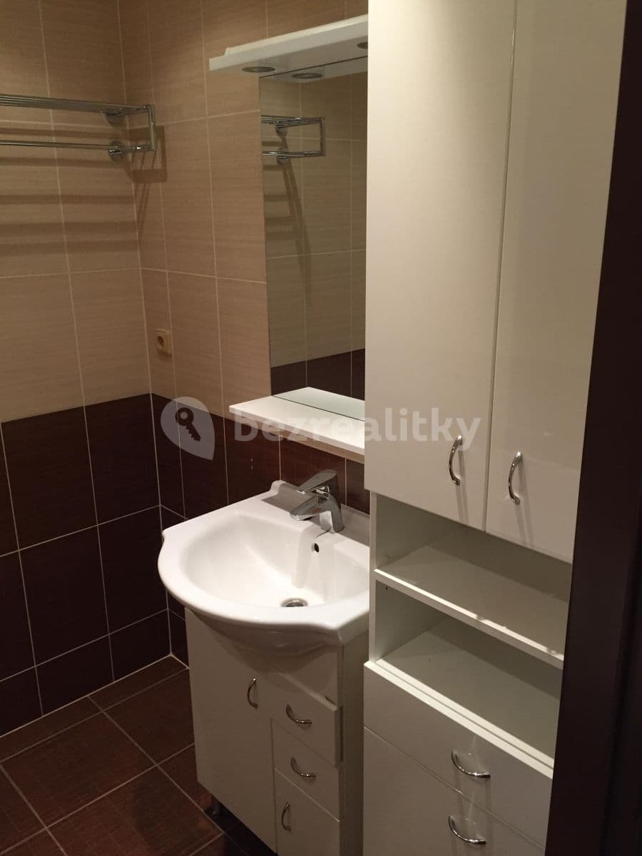 3 bedroom flat to rent, 72 m², Stříbrského, Prague, Prague 3 bedroom flat to rent, 72 m², Stříbrského, Prague, Prague