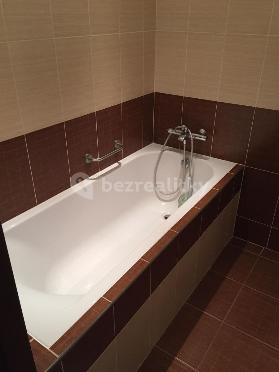 3 bedroom flat to rent, 72 m², Stříbrského, Prague, Prague 3 bedroom flat to rent, 72 m², Stříbrského, Prague, Prague