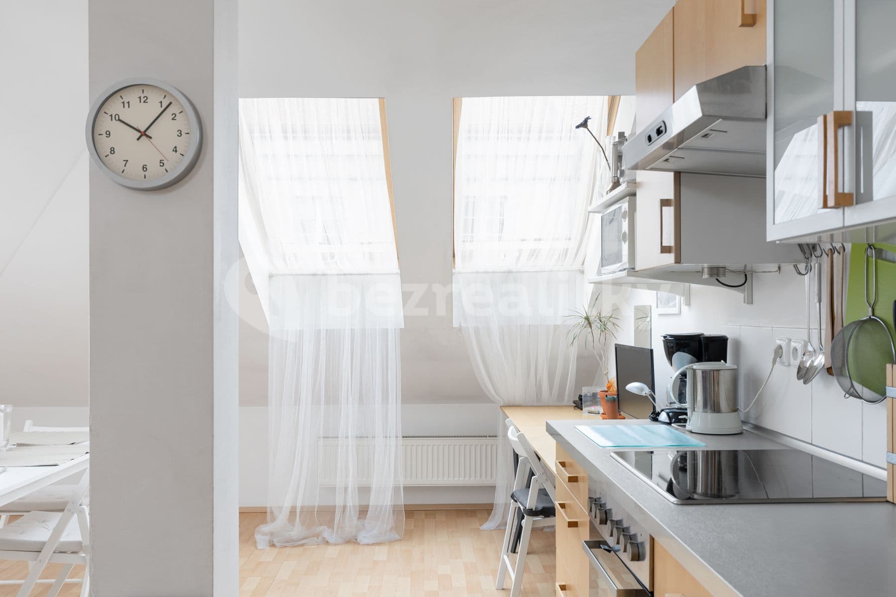2 bedroom with open-plan kitchen flat to rent, 84 m², Matoušova, Prague, Prague 2 bedroom with open-plan kitchen flat to rent, 84 m², Matoušova, Prague, Prague