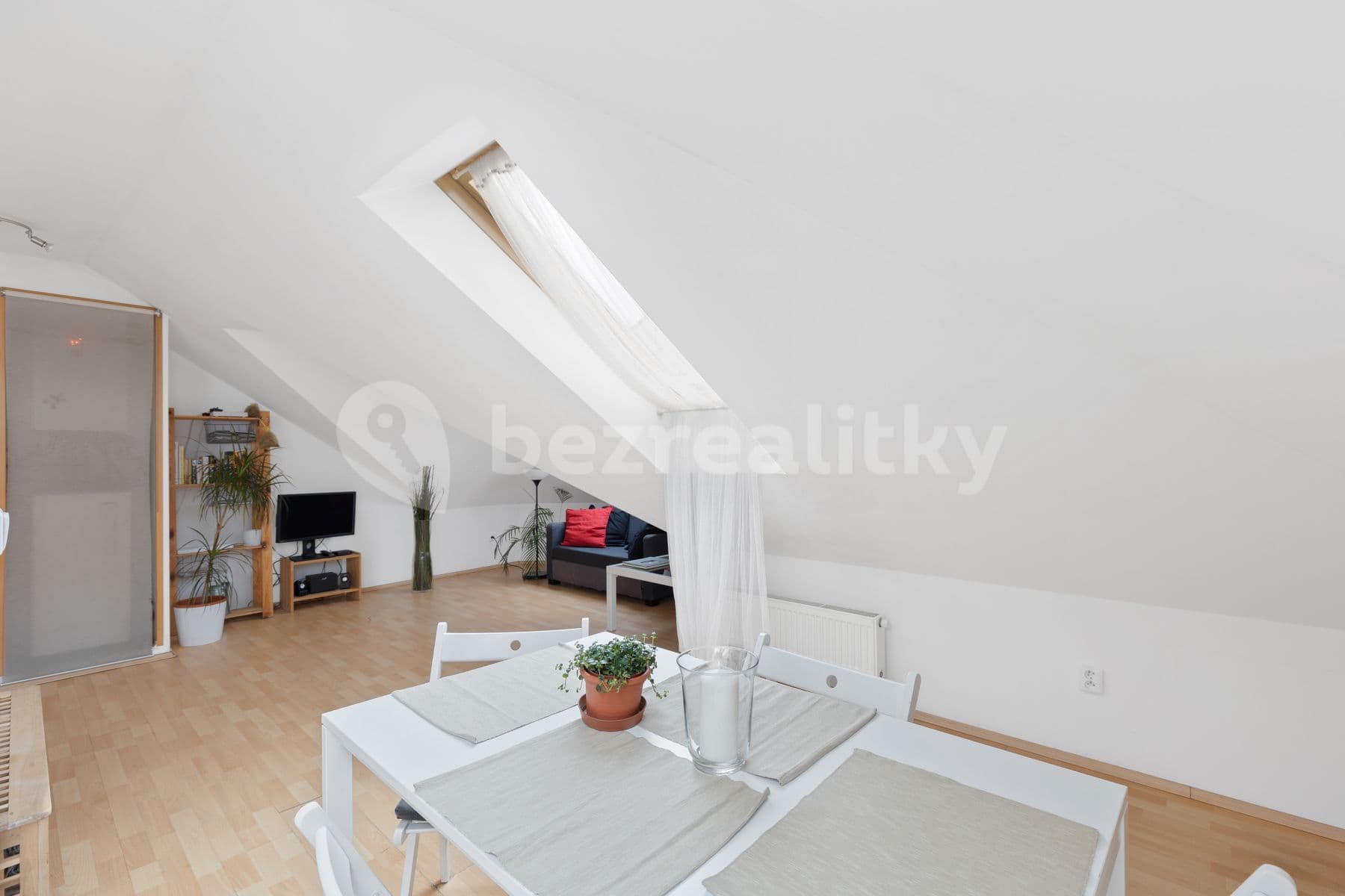 2 bedroom with open-plan kitchen flat to rent, 84 m², Matoušova, Prague, Prague 2 bedroom with open-plan kitchen flat to rent, 84 m², Matoušova, Prague, Prague