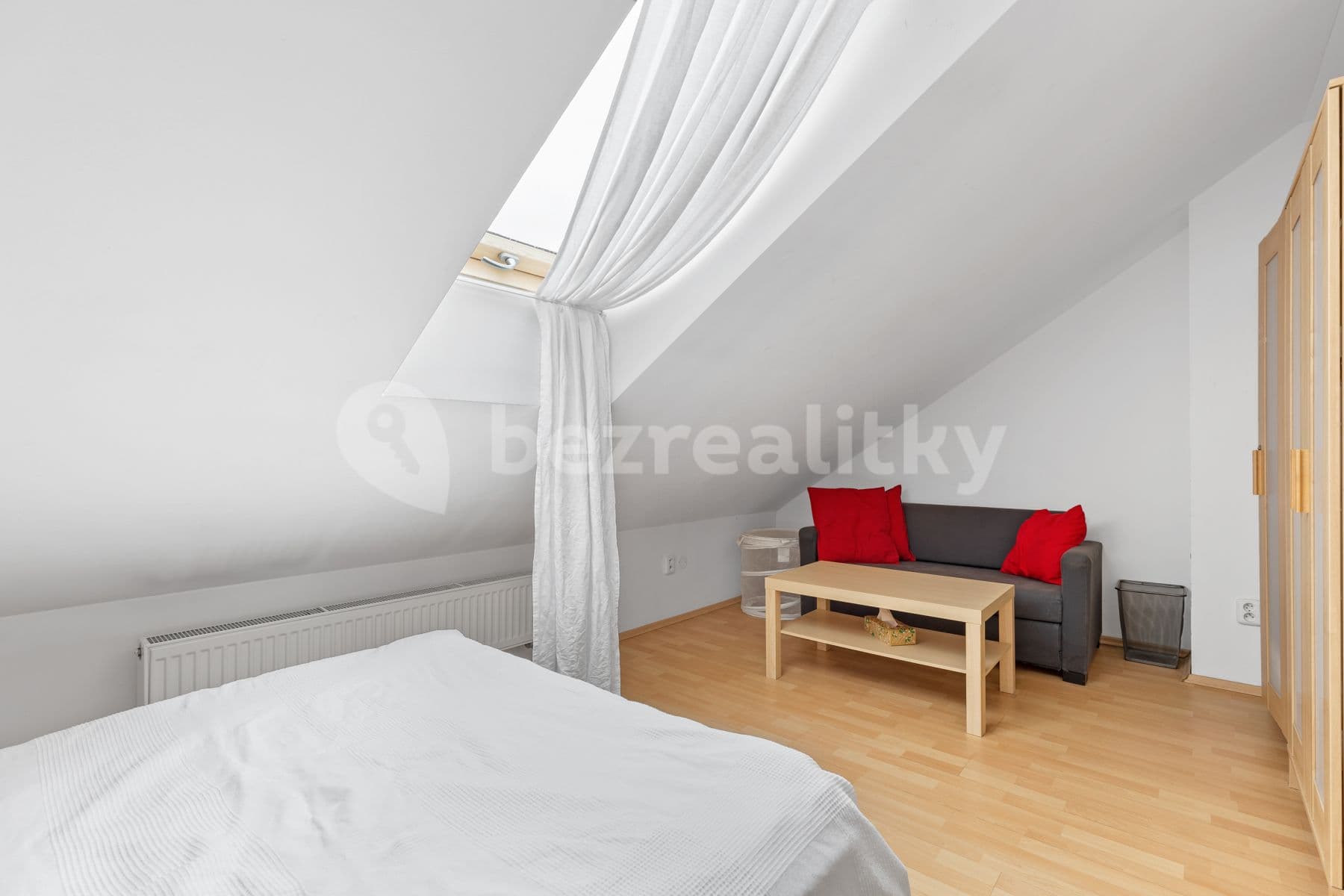 2 bedroom with open-plan kitchen flat to rent, 84 m², Matoušova, Prague, Prague 2 bedroom with open-plan kitchen flat to rent, 84 m², Matoušova, Prague, Prague