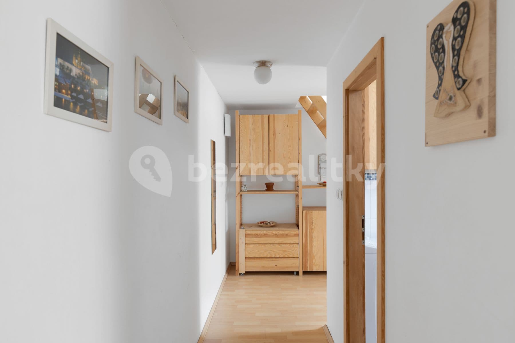 2 bedroom with open-plan kitchen flat to rent, 84 m², Matoušova, Prague, Prague 2 bedroom with open-plan kitchen flat to rent, 84 m², Matoušova, Prague, Prague