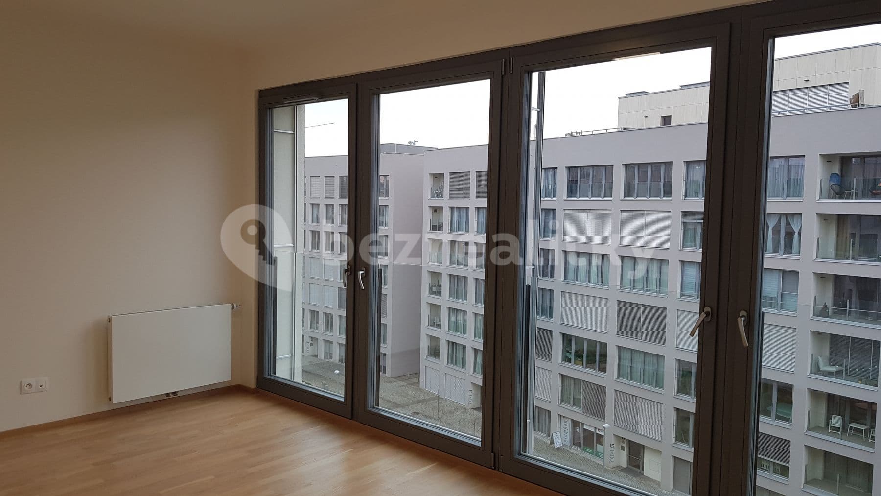 2 bedroom with open-plan kitchen flat to rent, 93 m², Za karlínským přístavem, Prague, Prague 2 bedroom with open-plan kitchen flat to rent, 93 m², Za karlínským přístavem, Prague, Prague