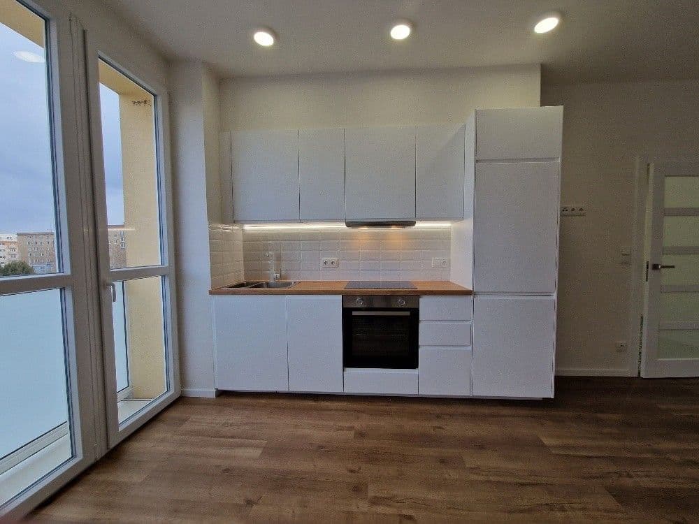 1 bedroom flat to rent, 44 m², Litevská, Prague, Prague 1 bedroom flat to rent, 44 m², Litevská, Prague, Prague