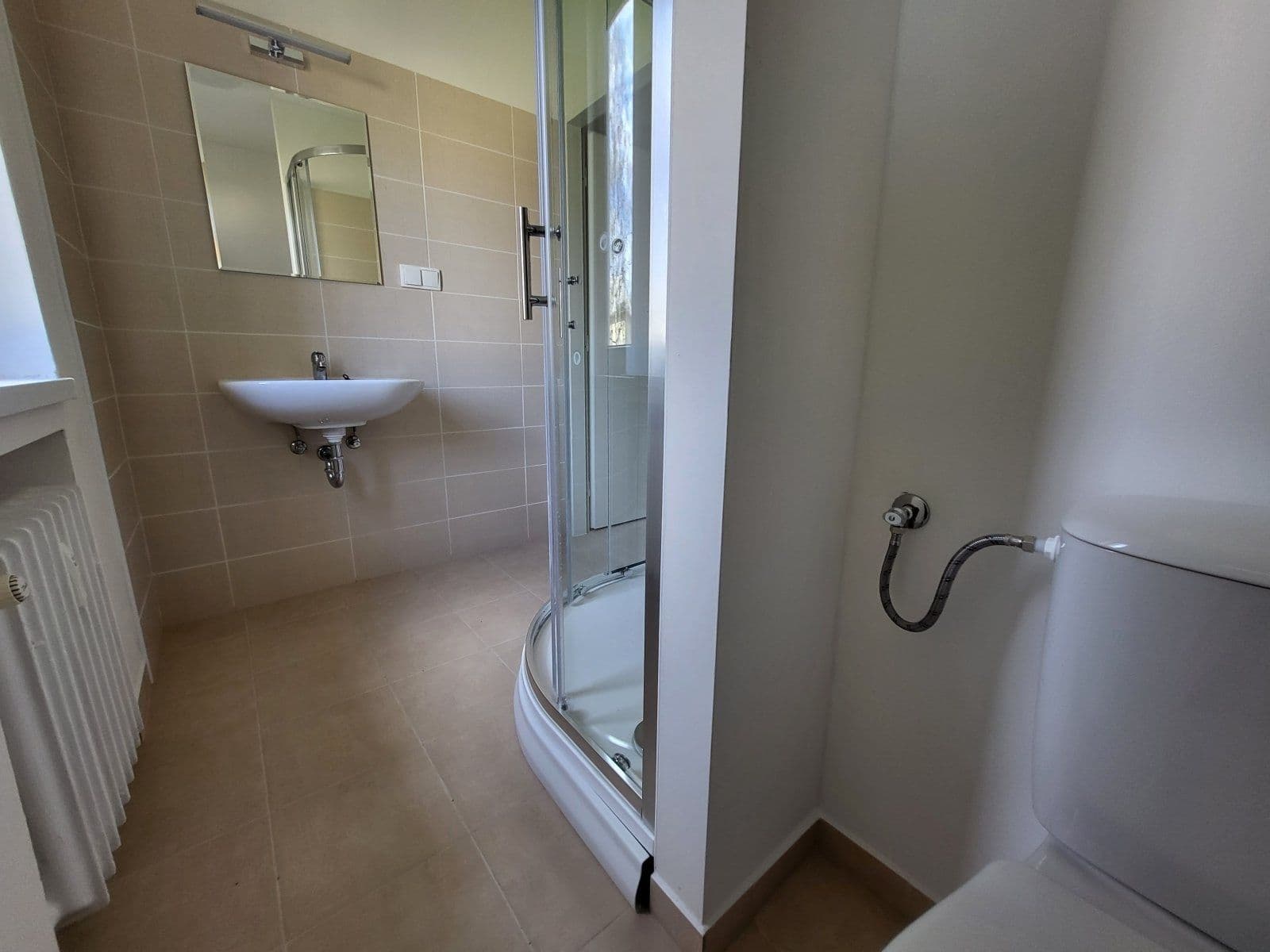 Studio flat to rent, 28 m², U Nádraží, Havířov, Moravskoslezský Region Studio flat to rent, 28 m², U Nádraží, Havířov, Moravskoslezský Region