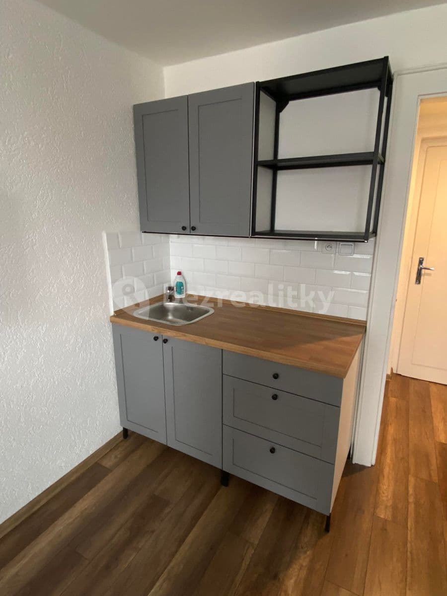 Small studio flat to rent, 19 m², Ostrava, Moravskoslezský Region Small studio flat to rent, 19 m², Ostrava, Moravskoslezský Region