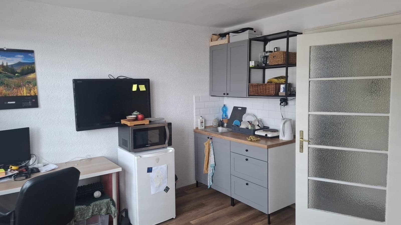 Small studio flat to rent, 19 m², Ostrava, Moravskoslezský Region Small studio flat to rent, 19 m², Ostrava, Moravskoslezský Region