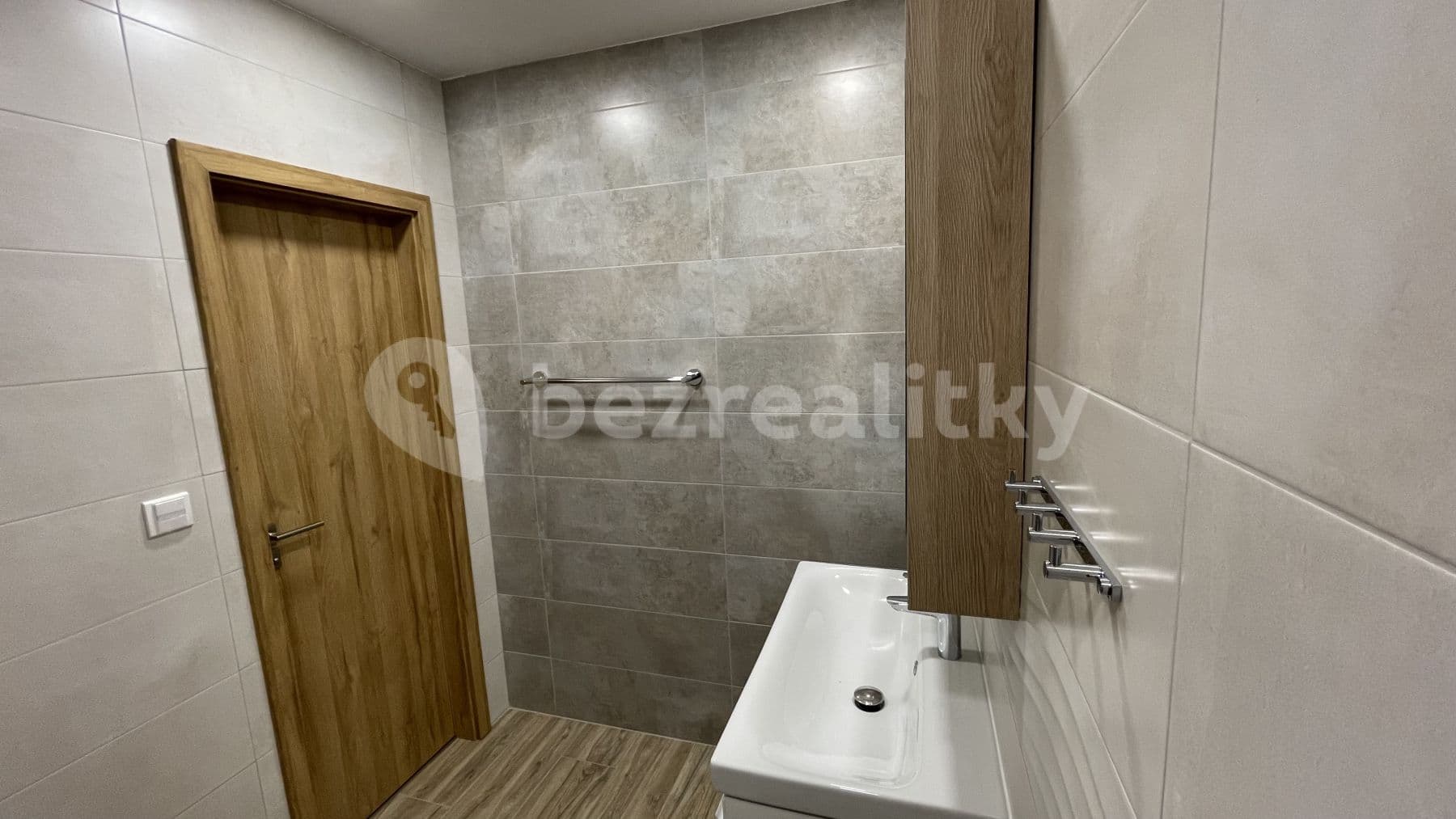 3 bedroom flat to rent, 61 m², Horská, Rožnov pod Radhoštěm, Zlínský Region 3 bedroom flat to rent, 61 m², Horská, Rožnov pod Radhoštěm, Zlínský Region