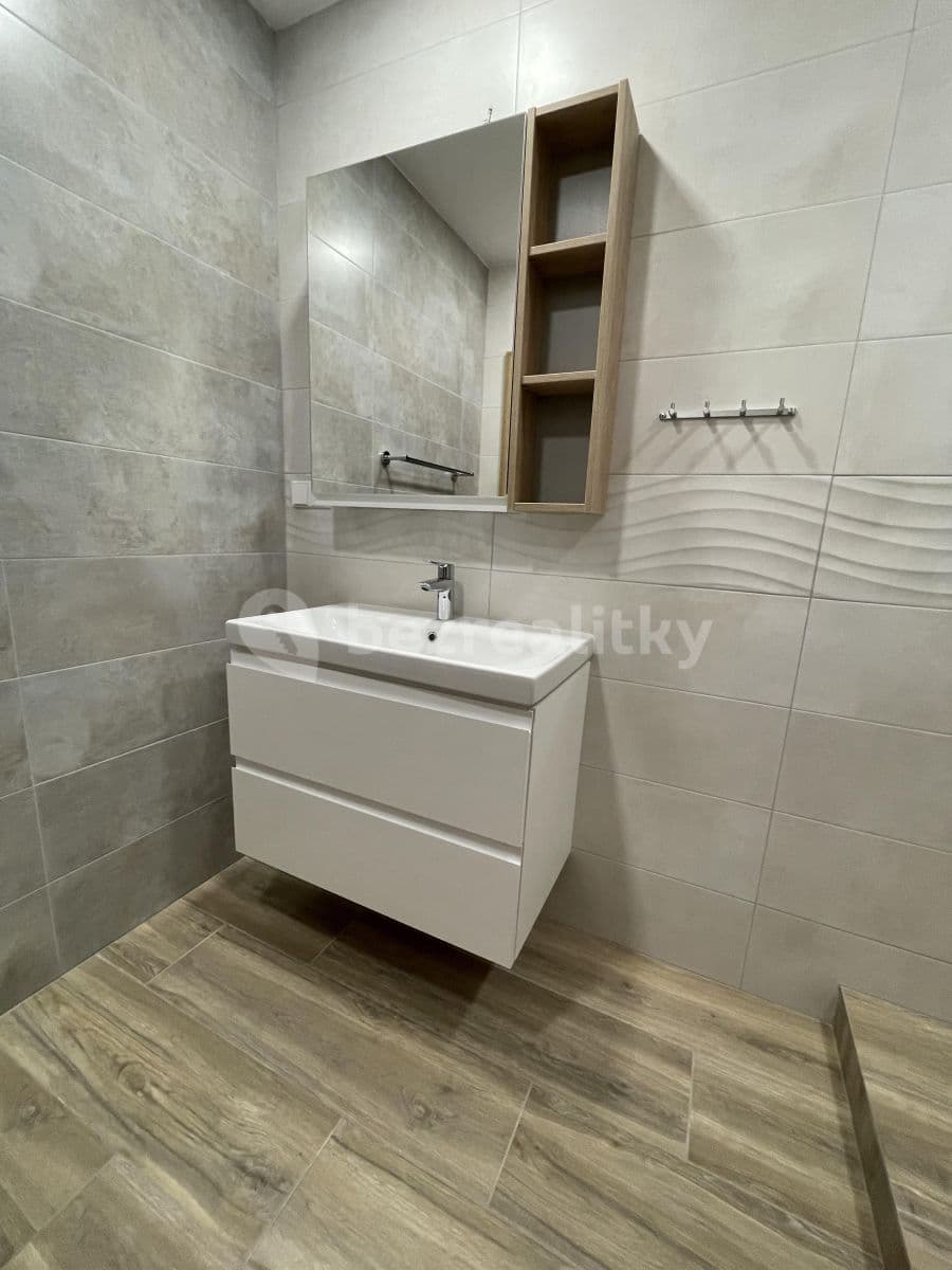 3 bedroom flat to rent, 61 m², Horská, Rožnov pod Radhoštěm, Zlínský Region 3 bedroom flat to rent, 61 m², Horská, Rožnov pod Radhoštěm, Zlínský Region