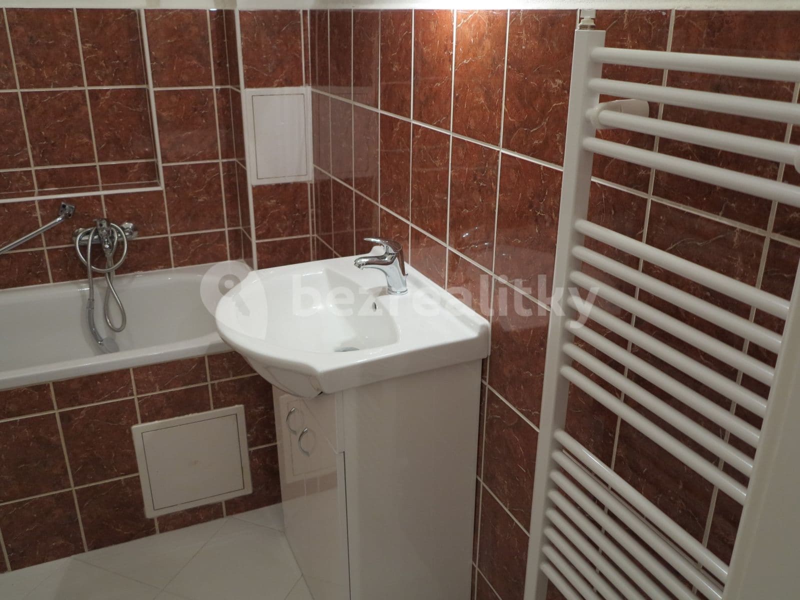 1 bedroom with open-plan kitchen flat to rent, 46 m², V Háji, Prague, Prague 1 bedroom with open-plan kitchen flat to rent, 46 m², V Háji, Prague, Prague